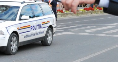Stire din Eveniment : Hârșova: Atenție  la copiii care sar în fața mașinilor!