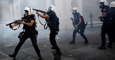 Stire din Actualitate : Turcia / Poliția a utilizat gaze lacrimogene pentru a dispersa manifestanții adunați la Ankara