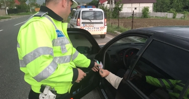 Stire din Eveniment : Poliția Română și RAR, acțiune pentru depistarea "bombelor" pe patru roți