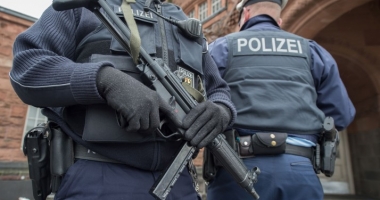 Stire din Actualitate : Alertă în Germania. Poliția a arestat un sirian de 19 ani suspectat că pregătea un atentat terorist