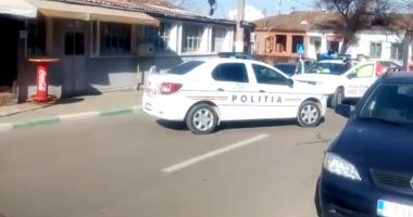 VIDEO / Urmărire ca în filme pe străzile din Năvodari. Doi tineri, reținuți