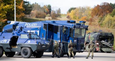 Stire din Actualitate : Poliția și armata, amplu exercițiu antiterorist în sud-vestul Germaniei