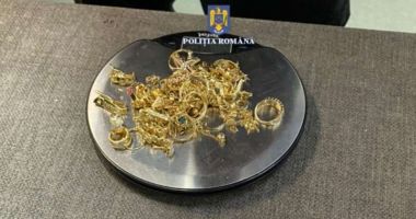 Percheziţii într-un caz de delapidare şi contrabandă cu bijuterii din metale preţioase