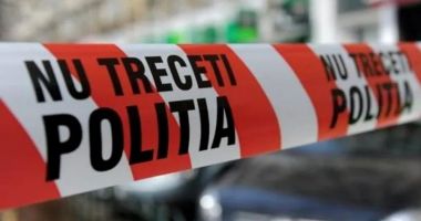 Stire din Eveniment : Caz șocant! Un bărbat l-a înjunghiat pe iubitul fetei sale
