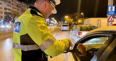 Stire din Eveniment : Șoferi din Ovidiu, Poarta Albă și Hârșova certați cu legea. S-au urcat la volan băuți sau fără permise de conducere