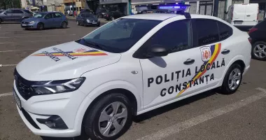 Stire din Eveniment : Bărbat prins în flagrant de Poliția Locală. Smulgea florile plantate pe domeniul public
