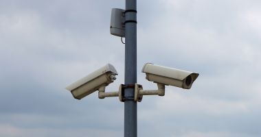 Stire din Eveniment : Camerele de luat vederi, marele ajutor al polițiștilor