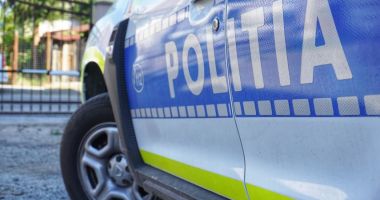 Stire din Eveniment : Poliţiştii caută, în continuare, pistolul sustras unui agent. Suspecţii, arestaţi preventiv