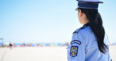 Polițiștii continuă activitățile preventive pe litoral