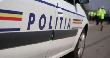Stire din Eveniment : Un biciclist nu a acordat prioritate și s-a lovit de o mașină