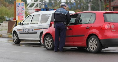 Stire din Eveniment : Sute de amenzi, "oferite" șoferilor constănțeni