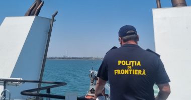 Stire din Eveniment : Garda de Coastă, în alertă! Ambarcaţiune de agrement, cu două persoane la bord, esuată pe malul ucrainean!
