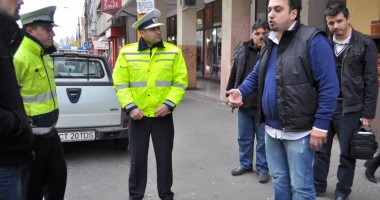 Imagini INCREDIBILE în centrul Constanței / Agresat de polițiști pentru că a parcat neregulamentar VIDEO - 3