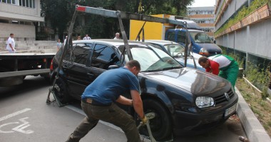 ATENȚIE MARE, ȘOFERI! Se RIDICĂ MAȘINILE parcate neregulamentar în Constanța - 2