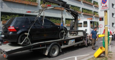 Stire din Eveniment : Peste 800 de mașini ridicate de polițiștii locali din Constanța