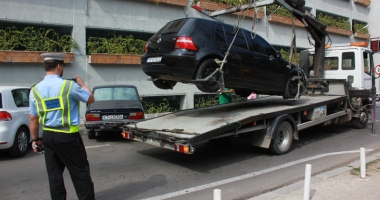MAȘINILE PARCATE NEREGULAMENTAR VOR PUTEA FI RIDICATE DIN NOU