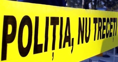 Stire din Eveniment : CLIPE DE GROAZĂ. BĂIAT DE 11 ANI, GĂSIT DE TATĂL SĂU, SPÂNZURAT