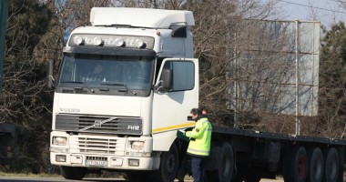 Stire din Eveniment : Cine mai verifică mașinile în trafic la Constanța?