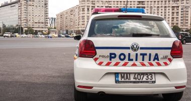 Stire din Eveniment : Patru femei, tâlhărite de un bărbat în staţie! Acesta le-a smuls lănţişoarele şi cerceii
