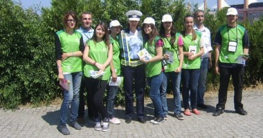 Stire din Eveniment : Poliția Rutieră, în acțiune cu ocazia "Săptămânii Naționale a Voluntariatului"