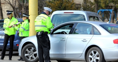 Stire din Eveniment : La "vânătoare" de șoferi beți sau fără permis. Captură bogată!