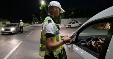 Amenzi în valoare de 20.000 de lei și  11 permise de conducere reținute șoferilor prinși băuți la volan - 3