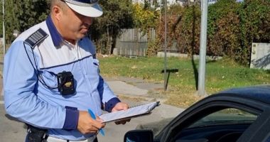 Stire din Eveniment : Prins în comuna 23 August de radar, de fapt conducea un autoturism sub sechestru