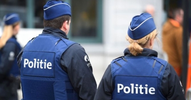 Stire din Actualitate : ''Elemente ale unui atac terorist'' în cazul înjunghierii a doi polițiști la Bruxelles