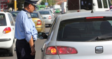 Stire din Eveniment : Sute de șoferi amendați de rutieriști. Iată pentru ce