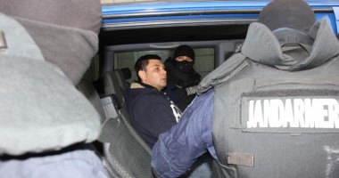 Stire din Eveniment : Percheziții la Constanța. Cei vizați se ocupă cu traficul de persoane