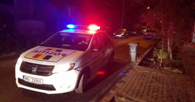 Stire din Eveniment : Trei persoane, prinse în trafic în timp ce transportau cadavrul unei femei, înfășurat într-un covor