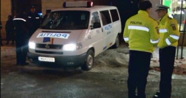 Stire din Eveniment : Scandal cu bâte și pietre pe strada Justiției