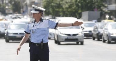 Polițistul și șoferul de TIR
