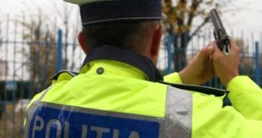 Stire din Eveniment : Șeful unui post de Poliție, acuzat că și-a hărțuit fosta soție și a amenințat-o cu pistolul