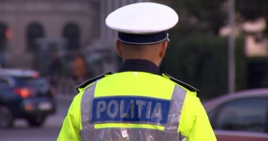 Stire din Eveniment : Poliţist prins beat la volan chiar de colegii săi, care i-au făcut imediat dosar penal
