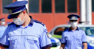 Stire din Eveniment : Poliţist în timpul liber, agresat în localitatea Poarta Albă