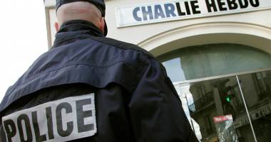 FOTO și VIDEO! MASACRU ÎN PARIS! 12 morți într-un atac cu arme Kalașnikov, la un ziar. Franța, în alertă teroristă maximă - UPDATE - 12