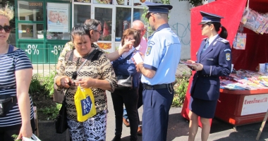Stire din Eveniment : Polițiștii, pe străzile Constanței pentru prevenirea  metodei "Accidentul"