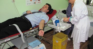 Stire din Eveniment : Șeful Poliției Constanța a donat sânge
