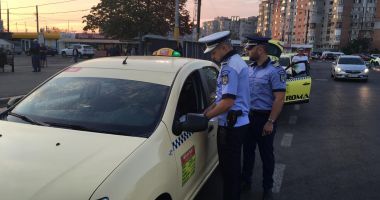 Stire din Eveniment : Razie în Gara Constanța. Zeci de persoane luate la întrebări de polițiști!