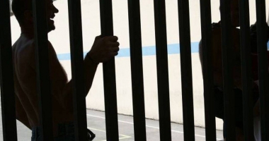 Stire din Eveniment : Polițiștii constănțeni  le-au stricat "afacerile" deținuților din penitenciar