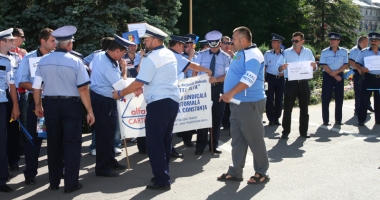 Polițiștii vor salarii decente, nu combinații sindicale! "Milițienii au confiscat dorința de unitate a polițiștilor" - 2