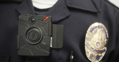Polițiștii vor fi dotați cu camere și microfoane atașate uniformei. "Va genera realități pe care cei din conducere refuză să le vadă" - 3