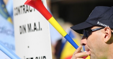 Polițiștii, duși cu zăhărelul. "Nu am simțit nimic la salariu, țeapă din nou!" - 3