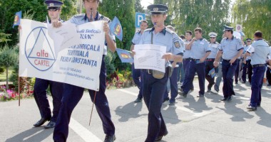 Polițiștii amenință cu proteste