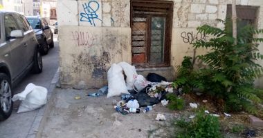 Poliţiştii locali din Constanţa, amenzi pentru cei care aruncă gunoaiele pe domeniul public