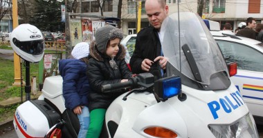 Polițiștii mascați au făcut spectacol în centrul Constanței - 11
