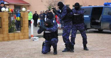 Stire din Eveniment : Poliția Română le vine de hac celor mai căutați infractori ai Europei