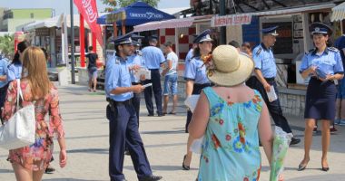 Stire din Social : Mai mulți polițiști, în misiune pe litoral. Oamenii legii sunt cu ochii pe infractori