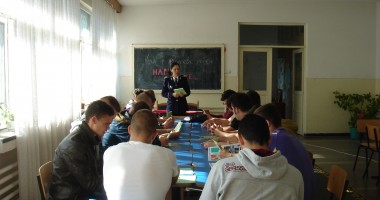 Stire din Eveniment : Polițiștii de la Ordine Publică, vizitați de elevi